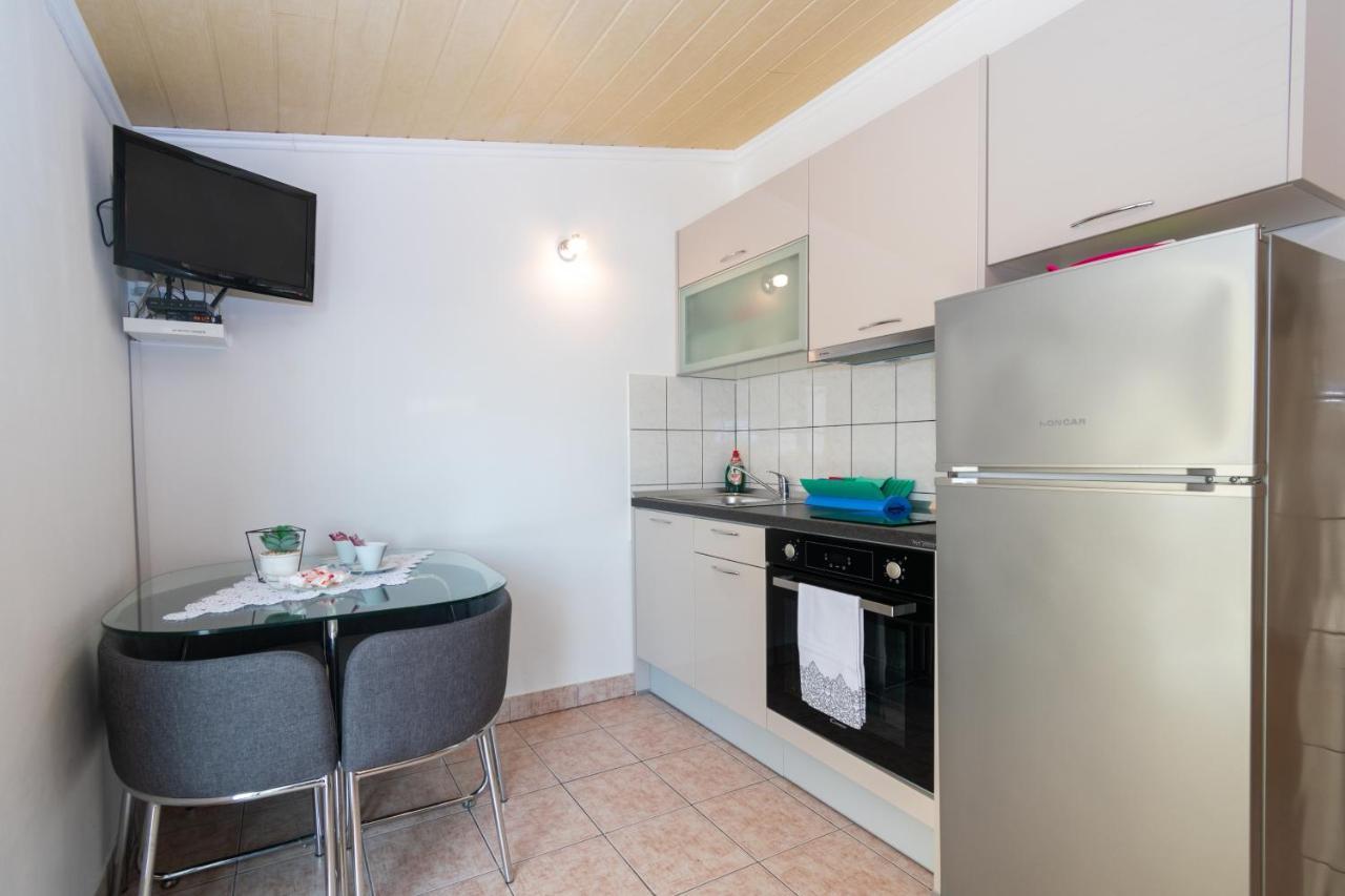 Apartment Mandre 4093B Bagian luar foto